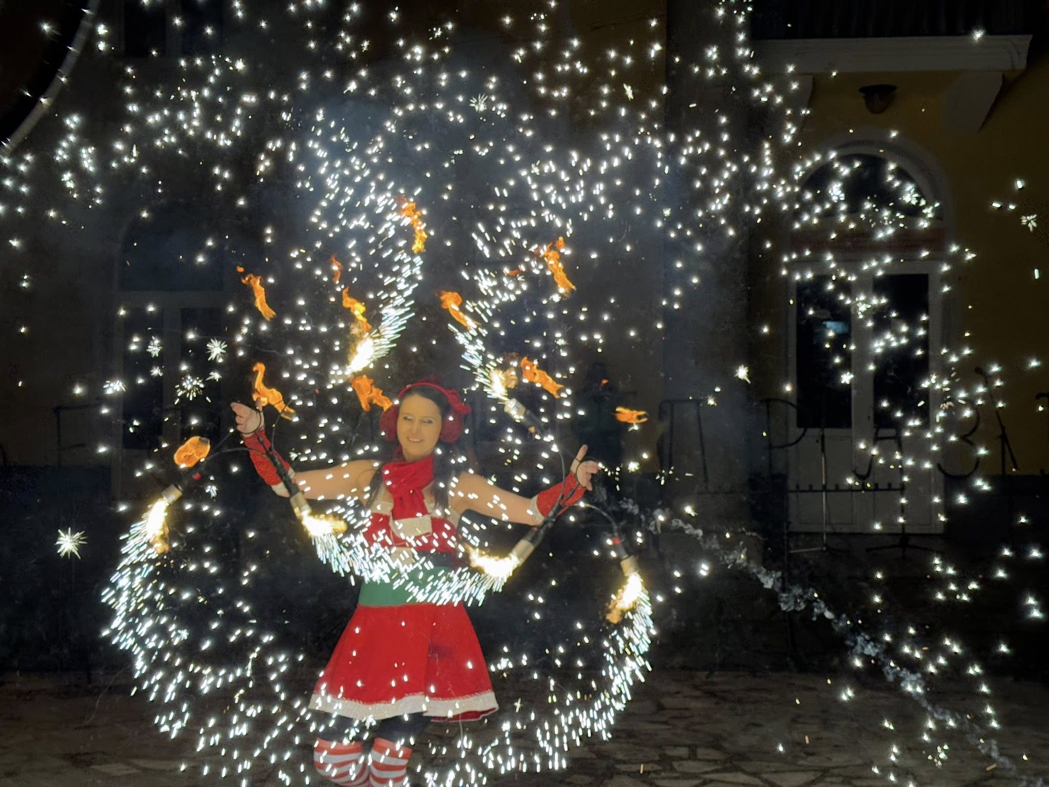 Ракитово отново посреща Коледа с ледена пързалка