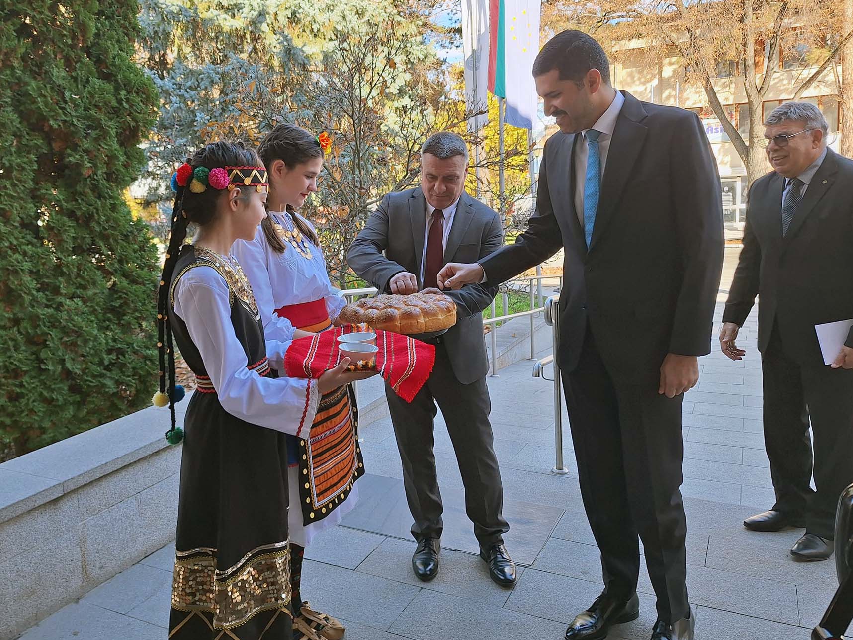 Посланикът на ОАЕ посети Велинград