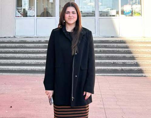 Илияна Малинова победи в областния кръг на състезание по английски език